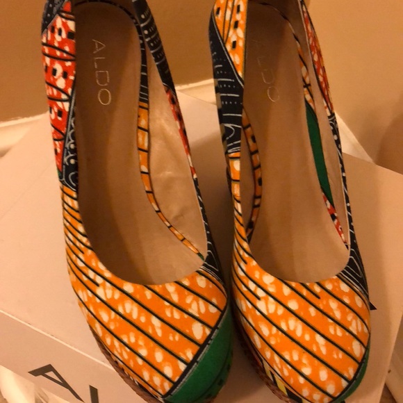 Shoes - Picture 6 of 8